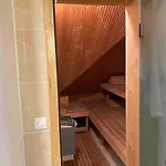 Rooftop 180m2 Loft With Private Sauna, Apartment