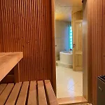 Rooftop 180m2 Loft With Private Sauna, Apartment