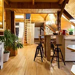 Apartment Rooftop 180m2 Loft With Private Sauna, Bratislava