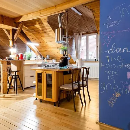 Rooftop 180m2 Loft With Private Sauna, Lägenhet