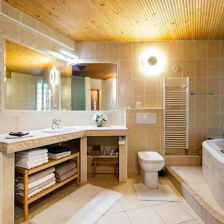 Rooftop 180m2 Loft With Private Sauna, Bratislava