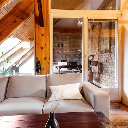Rooftop 180m2 Loft With Private Sauna, Apartment