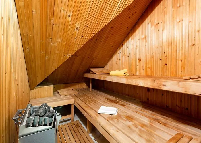 Rooftop 180m2 Loft With Private Sauna, Apartmán