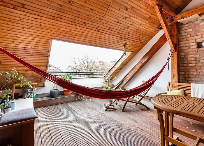 Rooftop 180m2 Loft With Private Sauna, Apartmán