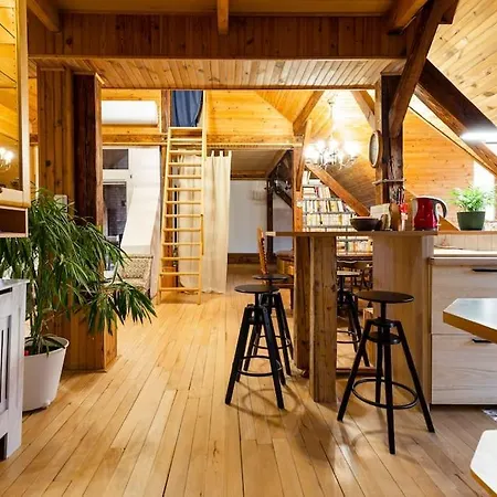 Rooftop 180m2 Loft With Private Sauna, 아파트 *