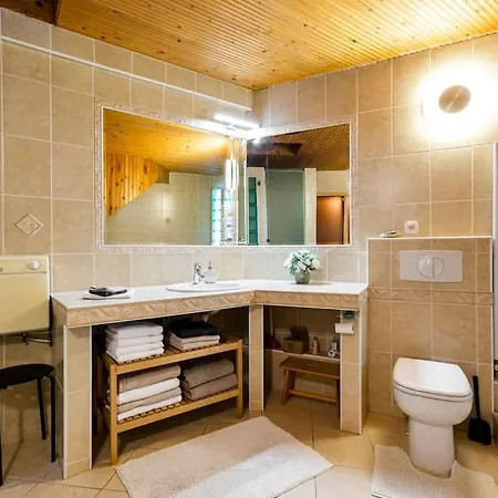 Rooftop 180m2 Loft With Private Sauna, 브라티슬라바